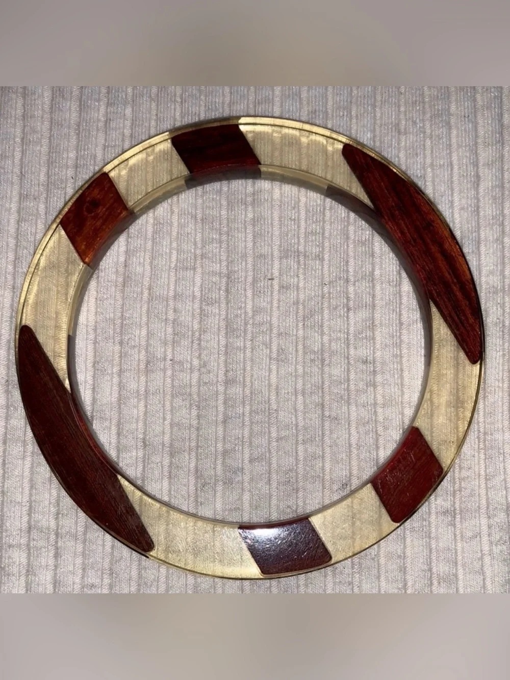 ♠️KATE SPADE♠️Walnut Wood & Resin Bangle/EUC - Picture 6 of 9